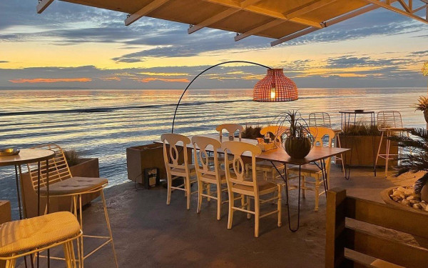«Maiami Seafood Restaurant» στην παραλία της Καλαμαριάς