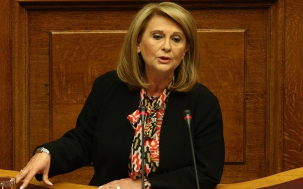 Βούλτεψη: Οι πολίτες μπορούν να πάνε στο χωριό και στην ενδοχώρα και όχι στα νησιά που είναι ακριβά