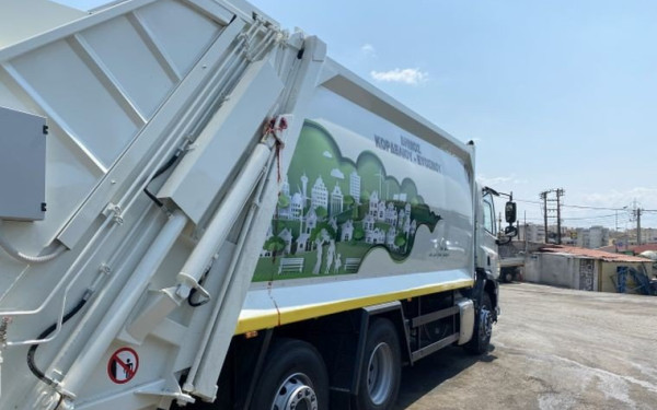 Ξυλόκαστρο: Προσέλαβαν την υπάλληλο καθαριότητας που σκοτώθηκε, μετά τον θάνατό της (βίντεο)