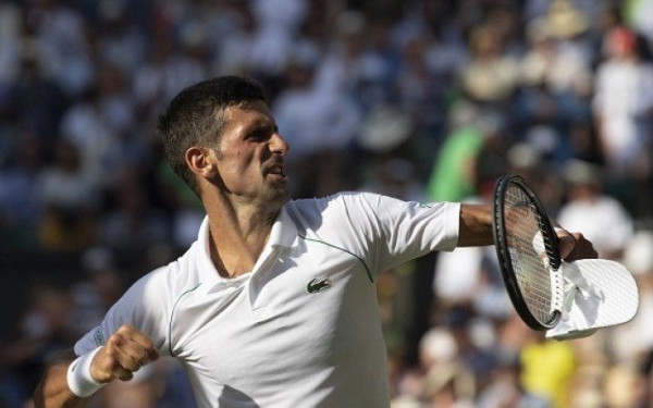 Τένις: Ο μεγάλος Νόβακ Τζόκοβιτς επέστρεψε κατακτώντας για έβδομη φορά το Γουίμπλεντον (βίντεο)