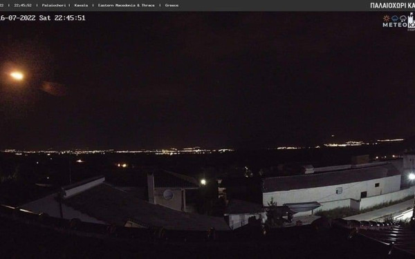 Καβάλα: Συντριβή αεροσκάφους στους Φιλίππους με οκτώ επιβαίνοντες- Είχε πάρει φωτιά στον αέρα (βίντεο)