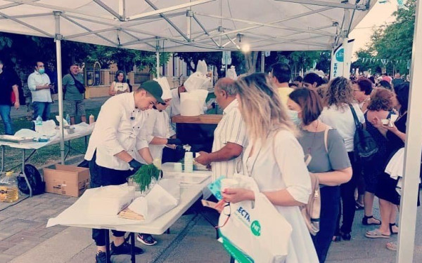1.000 μερίδες μαγείρεψαν στην παραλία της Αλεξανδρούπολης οι σπουδαστές Μαγειρικής Τέχνης της ΕΠΑΣ (βίντεο)