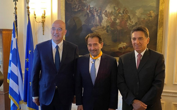 Στον διεθνούς φήμης εμβρυολόγο Κύπρο Νικολαΐδη ο Χρυσός Σταυρός του Τάγματος του Φοίνικα της Ελλάδος