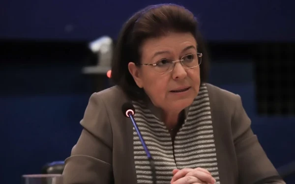 Μενδώνη: Η Ελλάδα θα συνεχίσει να διεκδικεί την επανένωση των Γλυπτών του Παρθενώνα