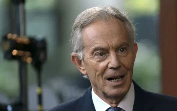 Μεσανατολικό: Ο Μπλερ διαψεύδει ότι είχε συνομιλίες στο Ισραήλ για εκτοπισμό των Παλαιστινίων από τη Γάζα