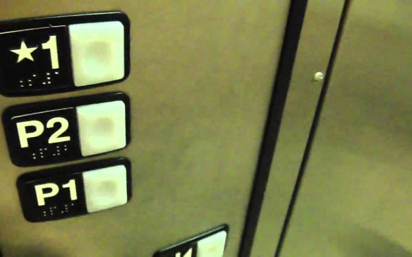 Θεσσαλονίκη: Άνδρας έπεσε σε φρεάτιο ασανσέρ - Ανασύρθηκε χωρίς τις αισθήσεις του