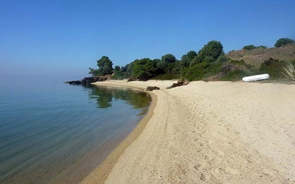 ΣΥΡΙΖΑ: Η Λαγόμανδρα δεν είναι γκρίζα ζώνη - Να ελεγχθούν τυχόν κατασκευαστικές αυθαιρεσίες στον αιγιαλό