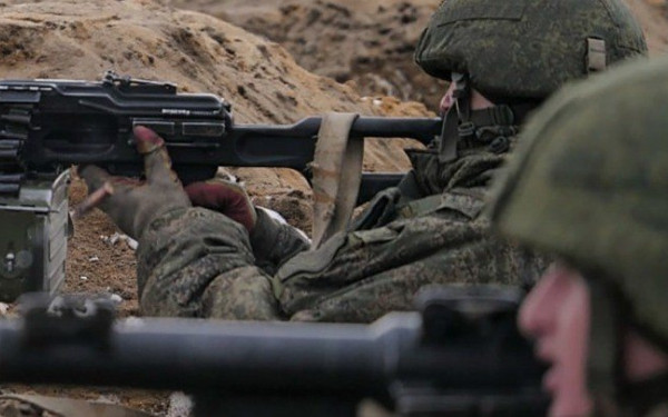 Ουκρανία: Λευκορώσος αξιωματούχος λέει πως οι δηλώσεις ακτιβιστών για καταστροφή ρωσικού αεροσκάφους κοντά στο Μινσκ είναι ψευδείς