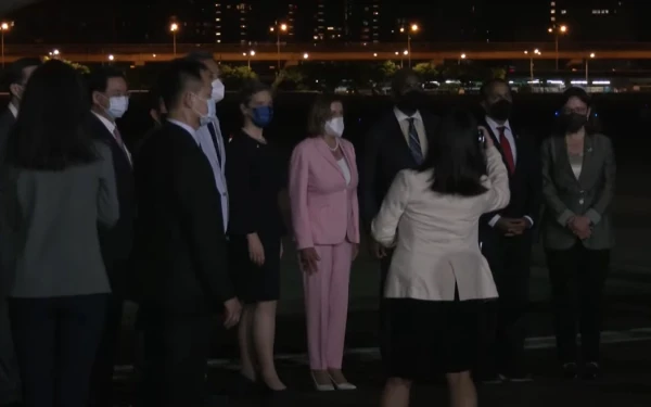 Ταϊβάν: Καζάνι έτοιμο να εκραγεί όλη η περιοχή - Οι Κινέζοι απαντούν με πυραύλους - Συνοδεία πολεμικών πλοίων η άφιξη της Πελόζι (βίντεο)