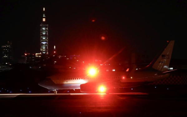 Η Ν. Πελόζι έφτασε στην Ιαπωνία, τελευταίο σταθμό της περιοδείας της στην Ασία