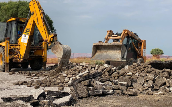 Άρχισαν οι εργασίες ανάπλασης του υπαίθριου parking πίσω από το Μέγαρο Μουσικής- Δωρεάν η στάθμευση