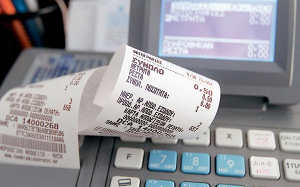 ΑΑΔΕ: Σαρωτικοί έλεγχοι για αποδείξεις σε όλη τη χώρα