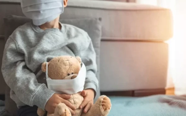 Παιδίατροι: Βιώνουμε ήδη την τριδημία - «Έκρηξη» ιώσεων σε παιδιά