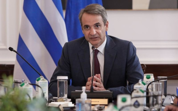 Η κυβέρνηση μετράει τις αντιδράσεις και αλλάζει την ατζέντα