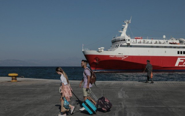 ΤτΕ: Δυναμικό ντεμπούτο για τον τουρισμό το 2024 - Άνοδος 16% στις αφίξεις και 27,1% στα έσοδα τον Ιανουάριο