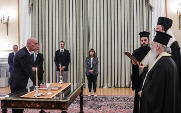 Ορκίστηκε υφυπουργός στον πρωθυπουργό, ο Γιάννης Μπρατάκος