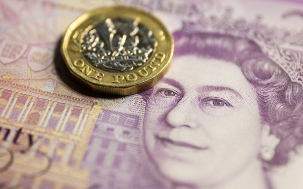 Ηνωμένο Βασίλειο: 44 ημέρες Τρας με... δύσπιστους επενδυτές, ακριβό δανεισμό και «βουτιά» της λίρας