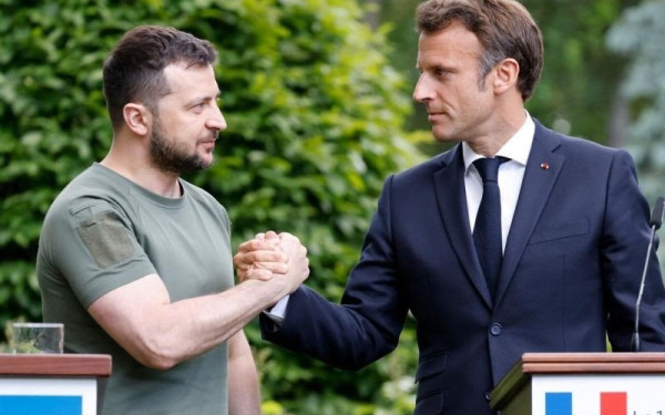«Μυστηριώδης» άφιξη Ζελένσκι στο Παρίσι - Συναντάει Μακρόν και Σολτς