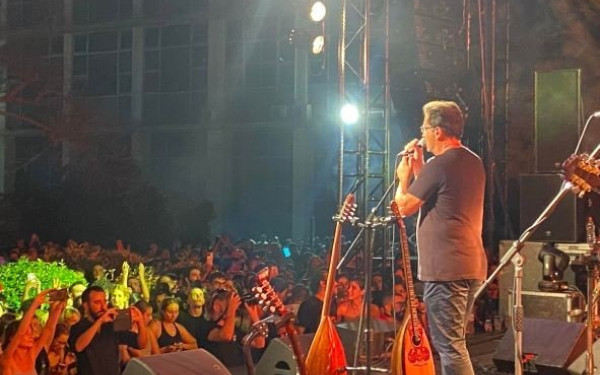 Ο Θανάσης Παπακωνσταντίνου σχολιάζει την ανακοίνωση της ΕΛΑΣ για τα χθεσινά επεισόδια στο ΑΠΘ