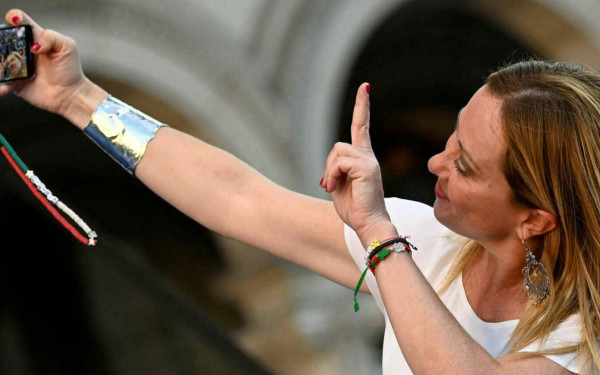 Μελόνι: Κόντρα για την συμμετοχή Ζελένσκι στη Σύνοδο Κορυφής