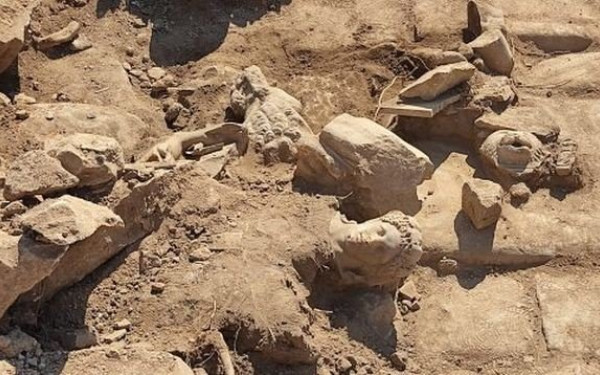 Σπουδαίο εύρημα στους Φιλίππους: Αποκαλύφθηκε άγαλμα του Ηρακλή (φωτ.)
