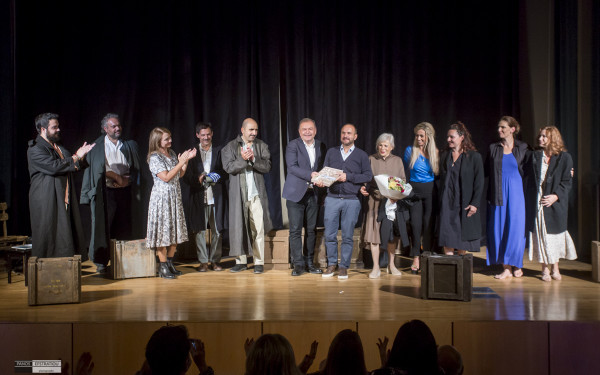 Συγκίνησε η «Μικρασία» στο Πανόραμα - Οι πρωταγωνιστές επί σκηνής αφύπνισαν μνήμες ιστορικές 