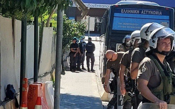 ΑΠΘ: Εκτός οι ΟΠΠΙ, εντός 120 αστυνομικοί