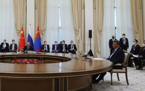 Ο Κινέζος πρόεδρος Σι απέφυγε να παραστεί σε δείπνο με τον Ρώσο ομόλογο του Πούτιν