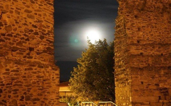 Η βρετανική εφημερίδα «The Telegraph» ταξιδεύει τους αναγνώστες της στη Θεσσαλονίκη