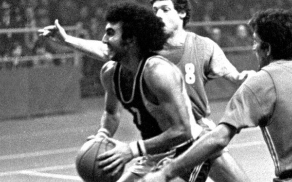 Μπάσκετ: Η μέρα που ο Γκάλης είπε το μεγάλο «ναι» στον Άρη (βίντεο)