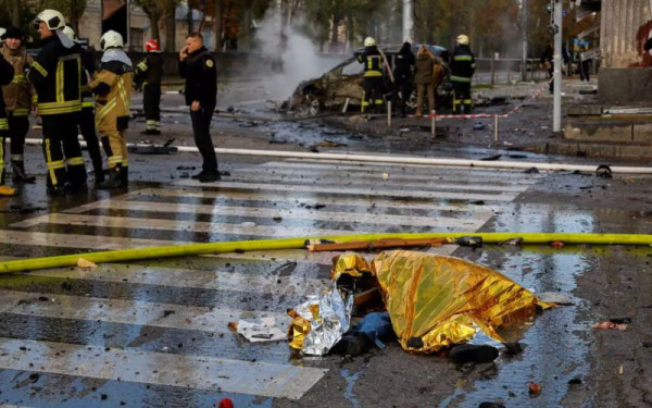 Προκαλούν οργή οι κτηνώδεις επιθέσεις των Ρώσων στην Ουκρανία - 11 οι νεκροί τουλάχιστον 89 οι τραυματίες (βίντεο)