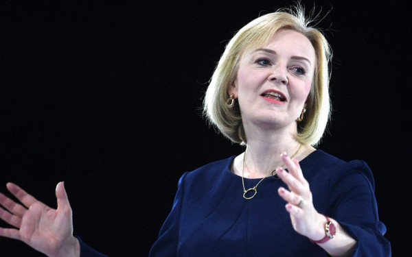 Παραιτήθηκε η Λιζ Τρας: Οι 44 θυελλώδεις μέρες της στην πρωθυπουργία της Βρετανίας