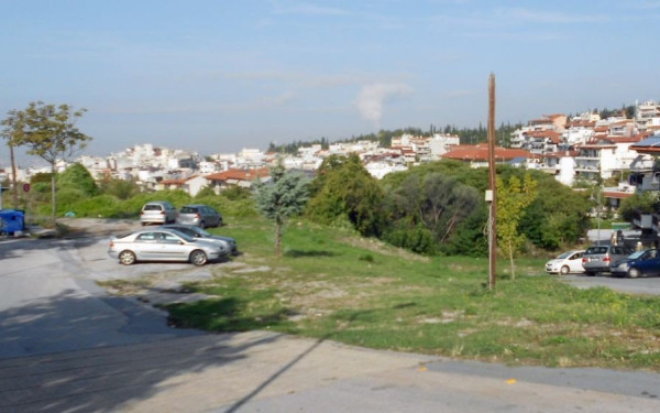 Δήμοι: Δεν μπορούμε να ανταποκριθούμε στην αρμοδιότητα πυροπροστασίας ακινήτων κοντά και μέσα στα δάση