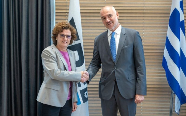 Η Λουκία Σαράντη διαδέχεται τον Αθ. Σαββάκη στον ΣΒΕ