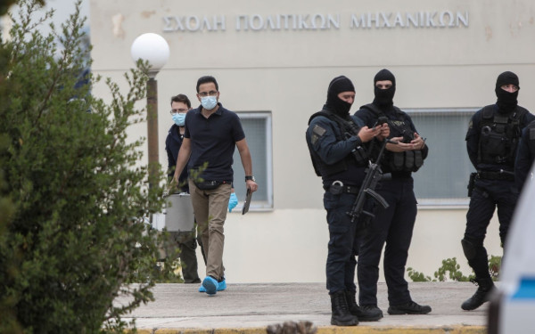 Συνελήφθη αφού εμφανίστηκε... κύριος με τον δικηγόρο του ο 32χρονος-μέλος της συμμορίας στην Πολυτεχνειούπολη στου Ζωγράφου