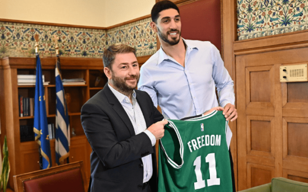 Στην Αθήνα ο Ενές Καντέρ, συναντήθηκε με Ανδρουλάκη και Αρχιεπίσκοπο Ιερώνυμο (φωτ.)