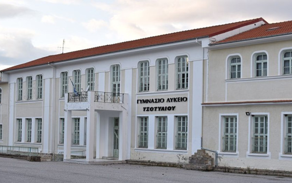 Ξεκινούν 3 σχολικά έργα σε Τσοτύλι, Ανθοχώρι και Σιάτιστα (φωτ.)