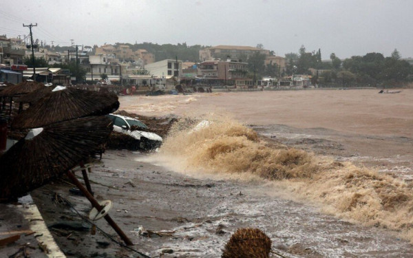 Νέο έκτακτο δελτίο της ΕΜΥ για την «GAIA» - Επιμένουν οι θυελλώδεις άνεμοι, οι καταιγίδες και το χαλάζι