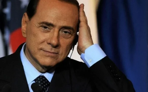 Ξανά στο νοσοκομείο ο Σίλβιο Μπερλουσκόνι
