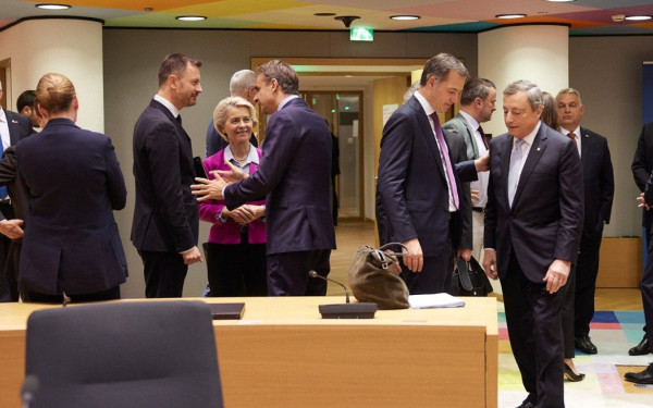 Σύνοδος ΕΕ: Συμφωνία για λήψη μέτρων για τις τιμές του φυσικού αερίου