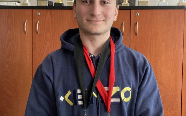 Κιλκίς: «Χρυσός» ο Θεόφιλος Στεφανίδης στην Ολυμπιάδα Ρομποτικής (βίντεο)