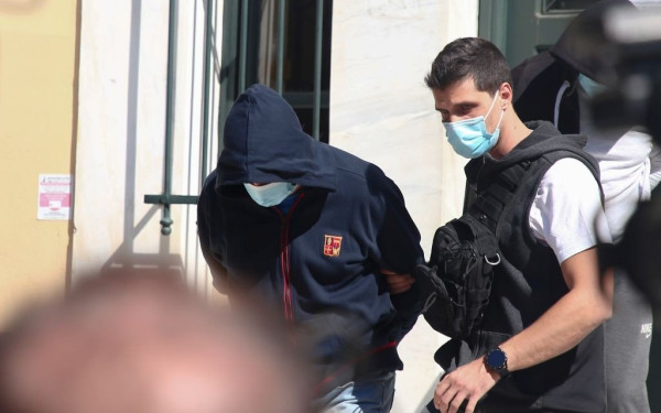 Βιασμός 12χρονης στον Κολωνό: ﻿ «Τουλάχιστον 11 άτομα βίασαν το παιδί» - Θέμα ωρών η σύλληψη νέων βιαστών και του «Μιχάλη» (βίντεο)