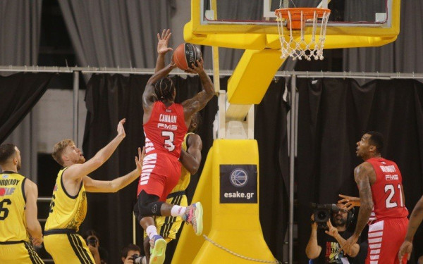 Μπάσκετ: Περίπατος του Ολυμπιακού επί του Άρη στο Παλέ (βίντεο)