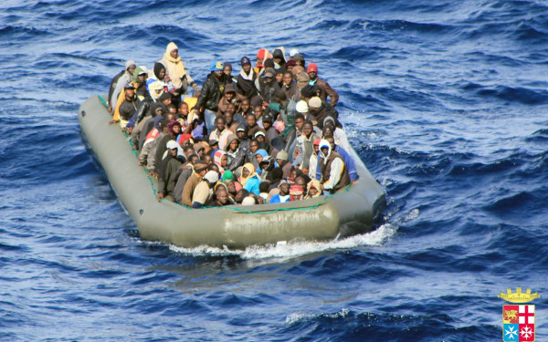 Αγνοείται νεογέννητο κοριτσάκι από ανατροπή πλεούμενου στα ανοικτά της Λαμπεντούζα