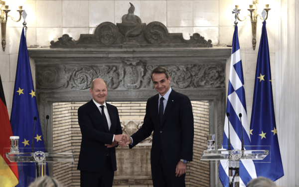 Η παροιμία που είπε στα γερμανικά ο Κυριάκος Μητσοτάκης στον Όλαφ Σολτς