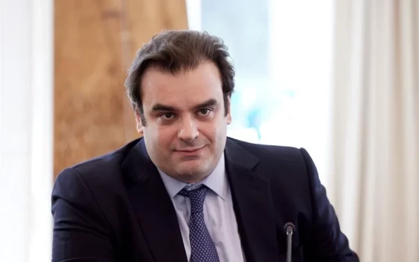 Η απάντηση Πιερρακάκη στις καταγγελίες για «τρύπες ασφάλειας» στο gov.gr