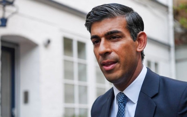 Νέα συμφωνία για το μεταναστευτικό προανήγγειλε ο Ρ. Σούνακ μετά τη συνάντηση με τον Ε. Μακρόν