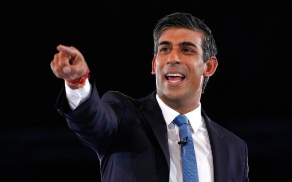 Σούνακ: Η Βρετανία δεν θα επιδιώξει εμπορικές σχέσεις που να βασίζονται στην ευθυγράμμιση με την ΕΕ