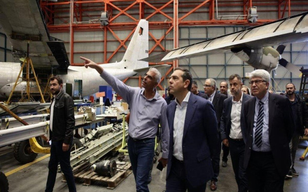 Αλ.Τσίπρας: Εθνικό έγκλημα ότι από 14 δισ. εξοπλιστικά σε 2 χρόνια, δεν έχει δοθεί ένα ευρώ στην ΕΑΒ