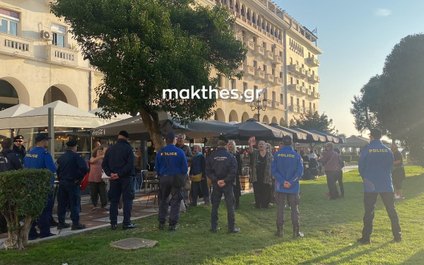 Θεσσαλονίκη: Αποδοκίμασαν τον Μητσοτάκη έξω από το Ολύμπιον (βίντεο,φωτ)